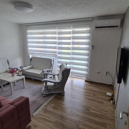 Galata Vip Apartment โนวีปาซาร์ ภายนอก รูปภาพ