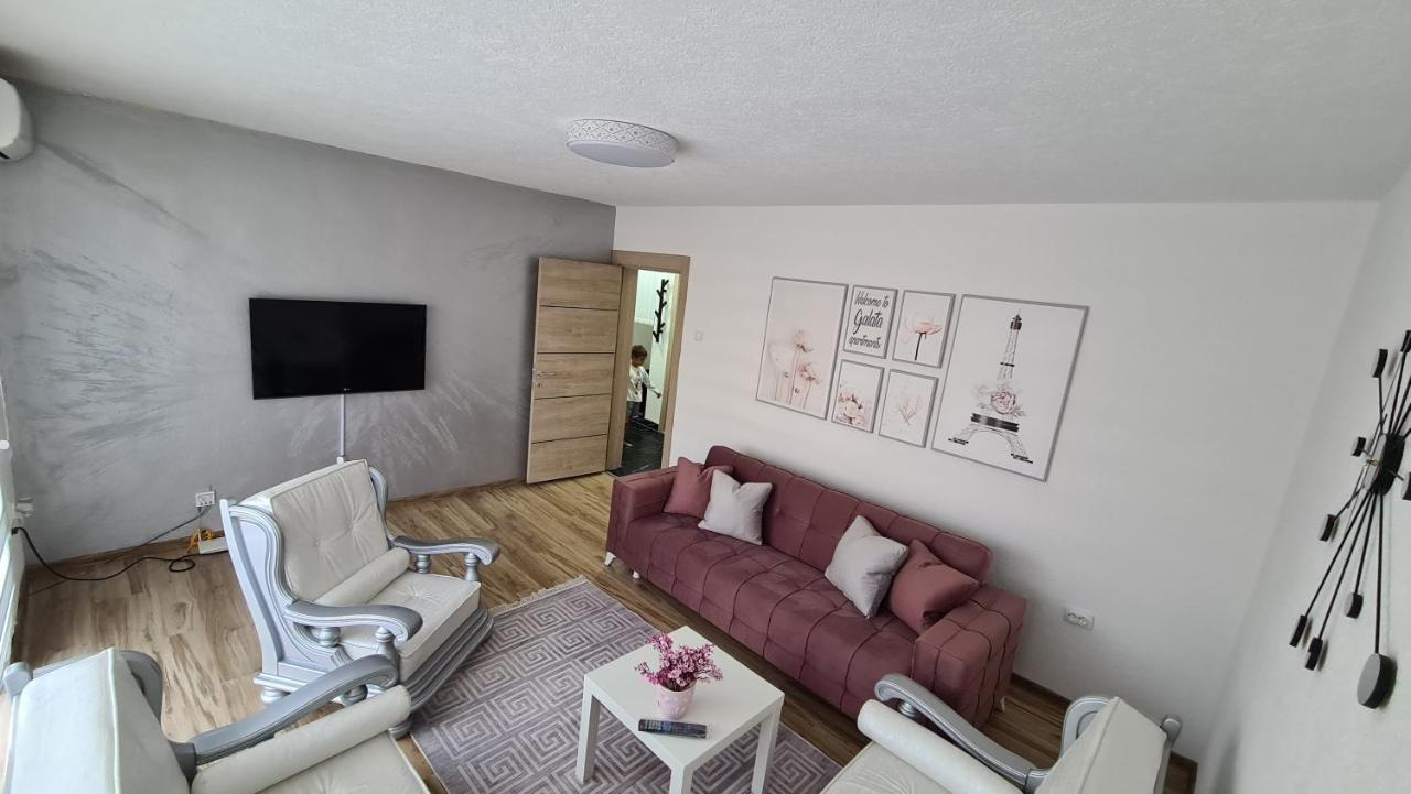 Galata Vip Apartment โนวีปาซาร์ ภายนอก รูปภาพ
