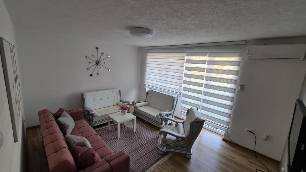 Galata Vip Apartment โนวีปาซาร์ ภายนอก รูปภาพ